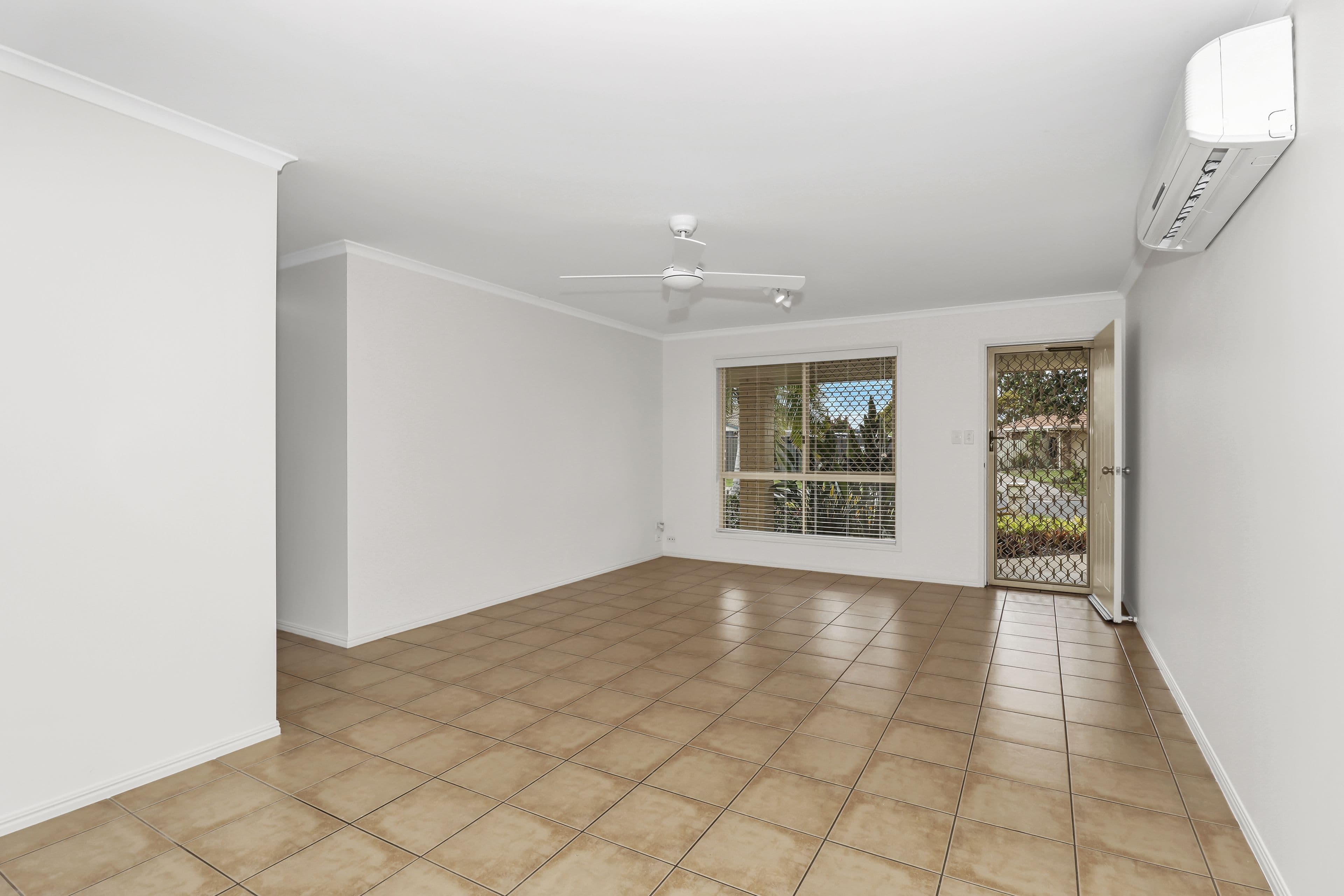21 Hyperno Road, Point Vernon QLD 4655, Point Vernon - Thumbnail 5
