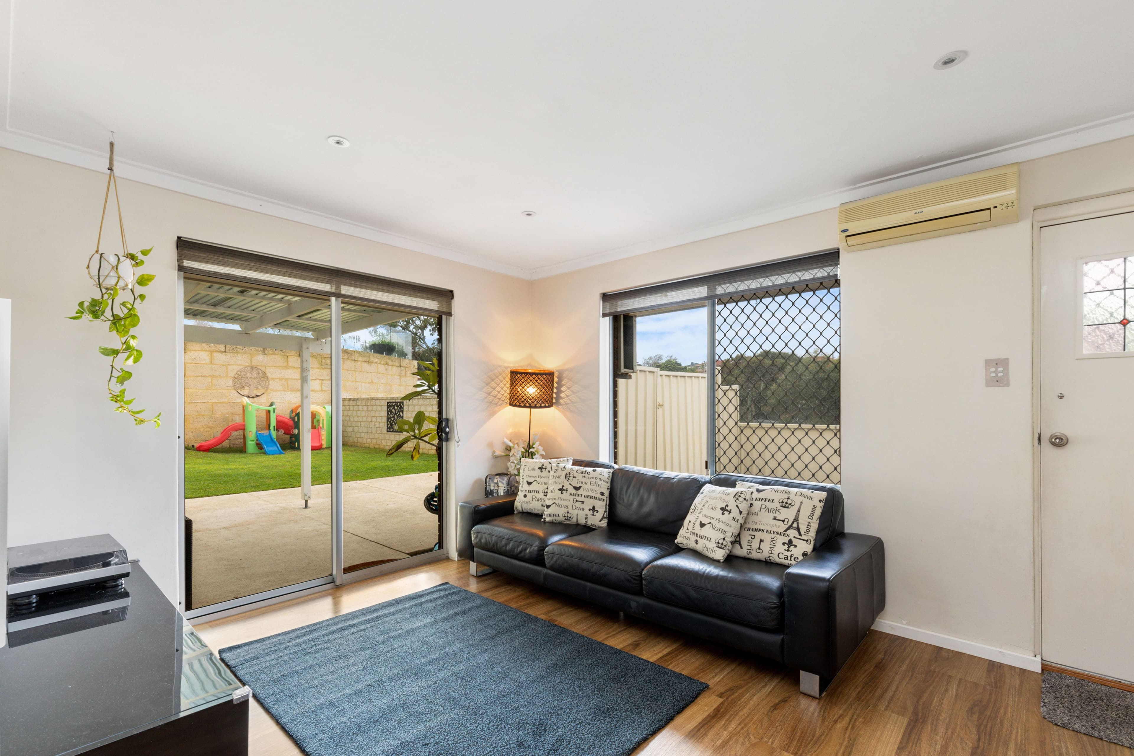 27B Hood Terrace, Sorrento WA 6020, Sorrento - Thumbnail 2