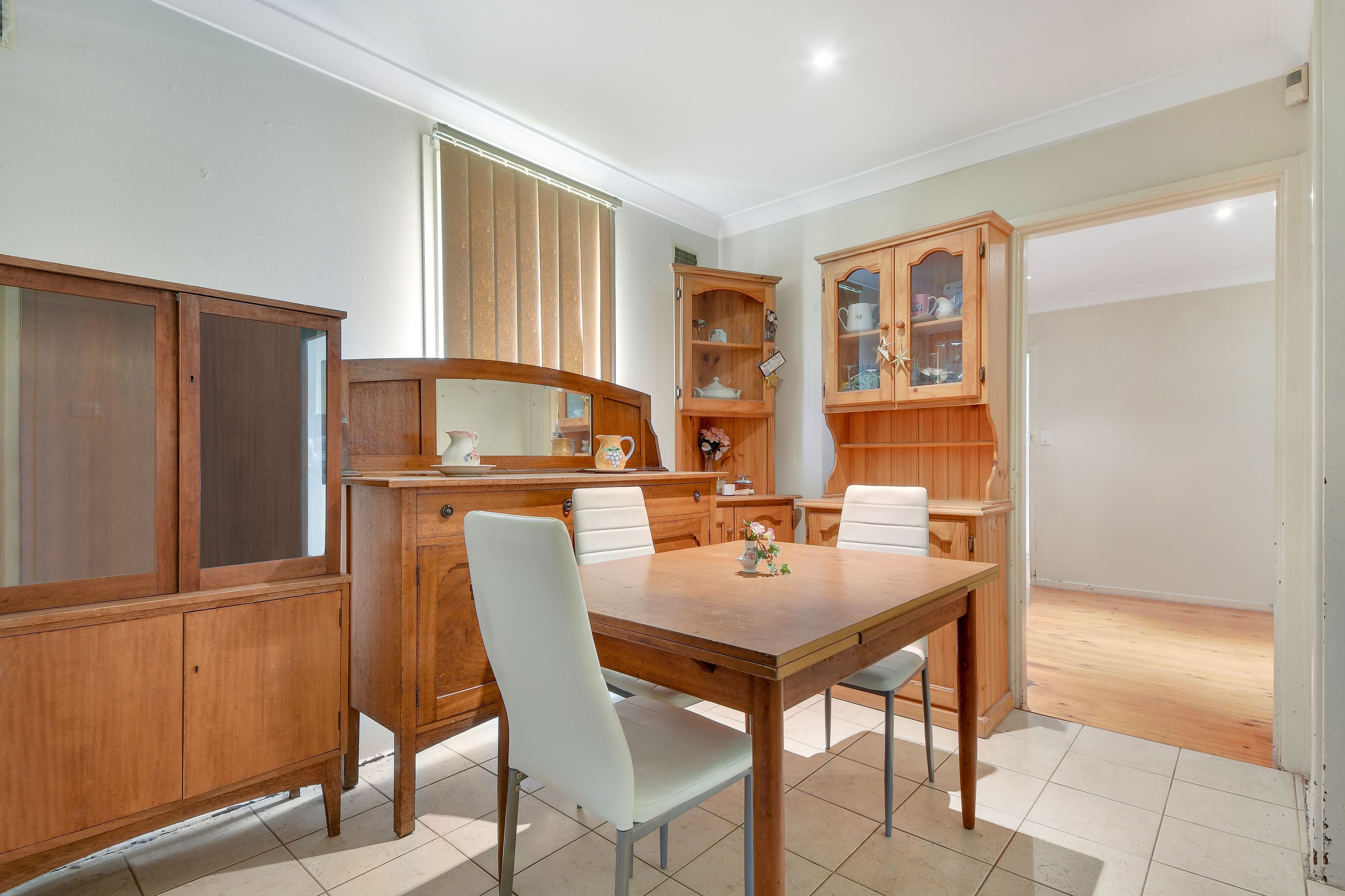 10 Blackwood Crescent, Macquarie Fields - Thumbnail 2