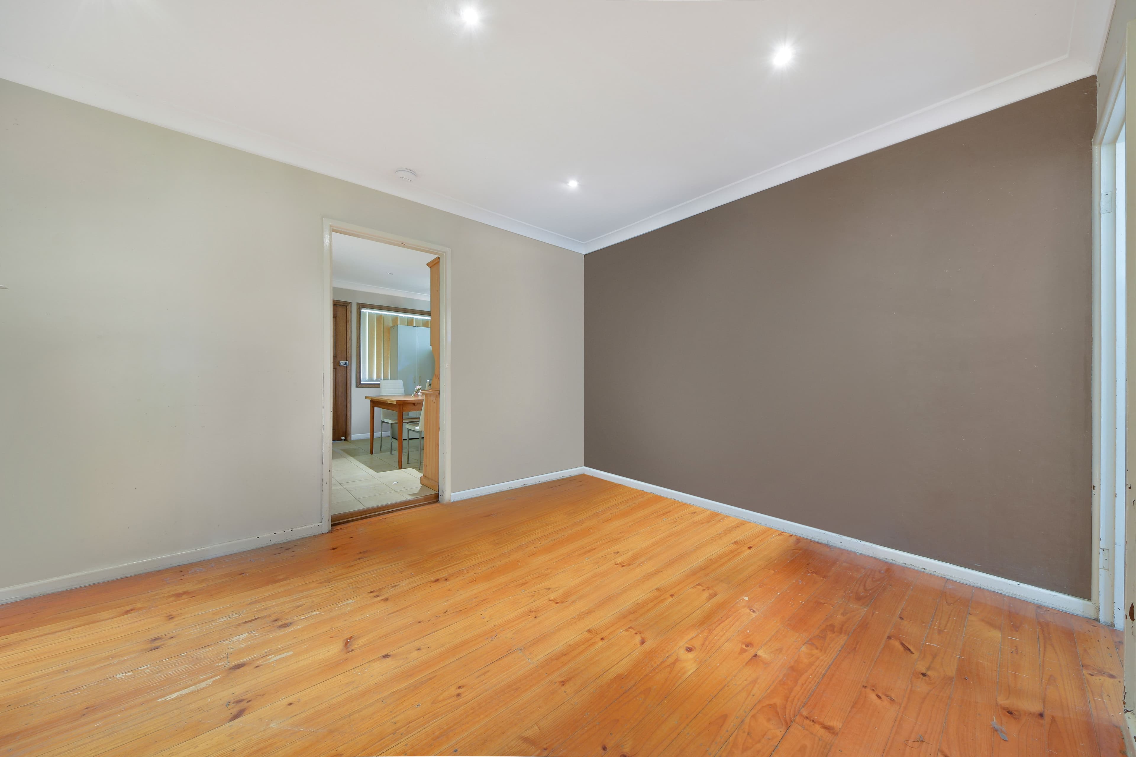 10 Blackwood Crescent, Macquarie Fields - Thumbnail 4