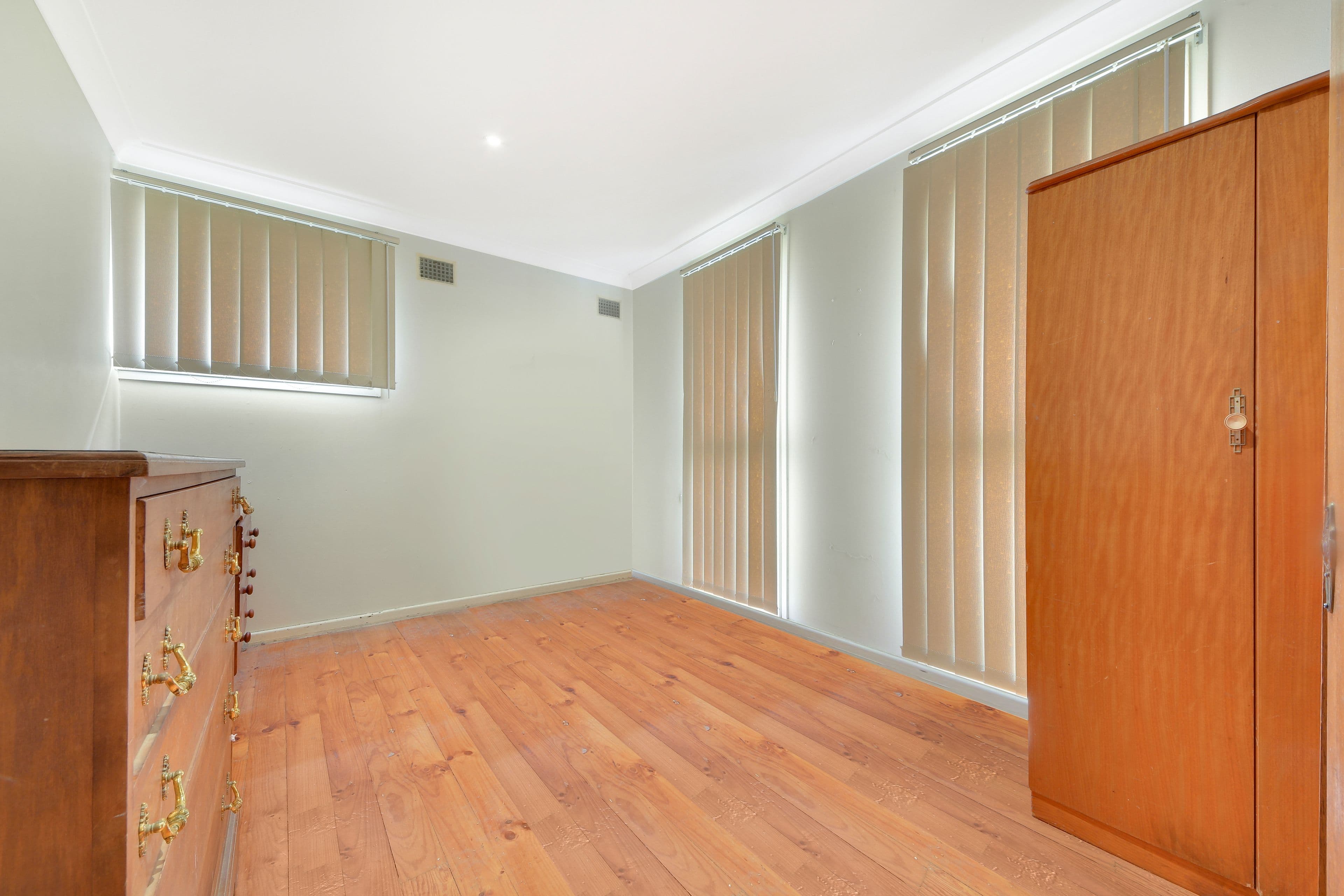 10 Blackwood Crescent, Macquarie Fields - Thumbnail 5