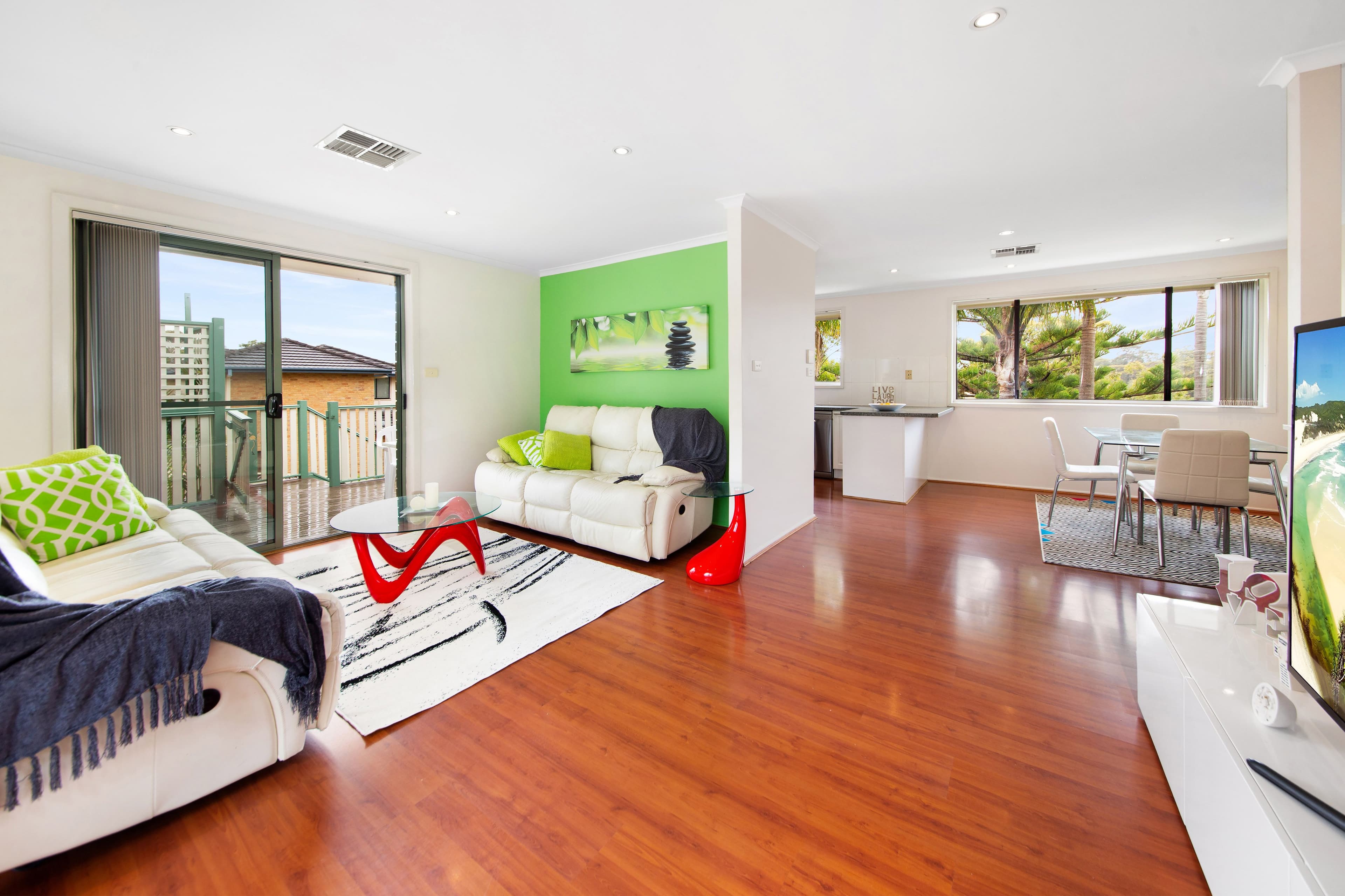 111 Blaxland Drive, Illawong - Thumbnail 4