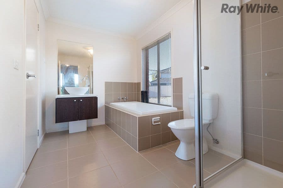 11 Lawson Place, Burnside Heights VIC 3023, Burnside Heights - Thumbnail 6