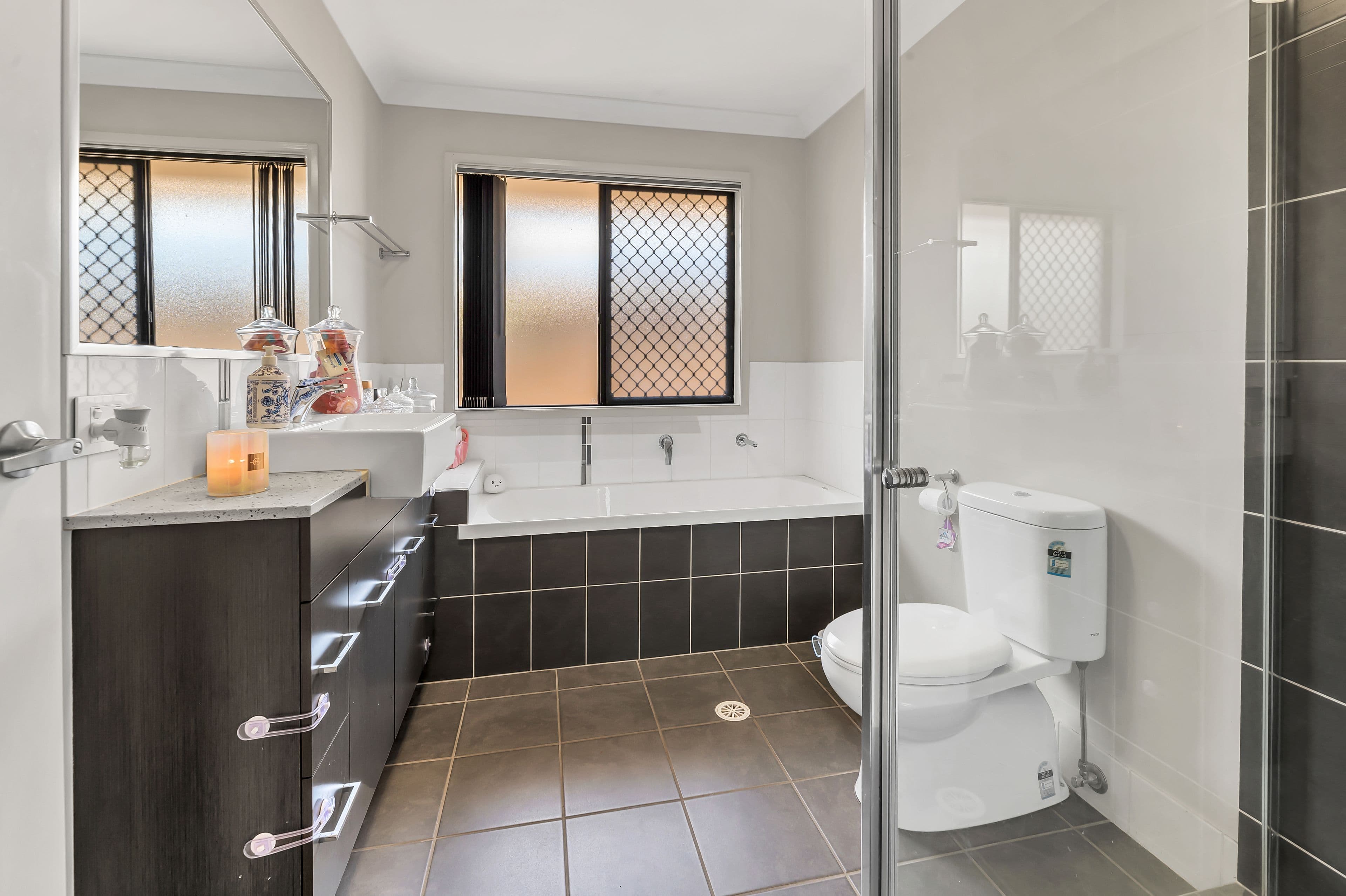 28 Gullwing Drive, Upper Coomera QLD 4209, Upper Coomera - Thumbnail 4