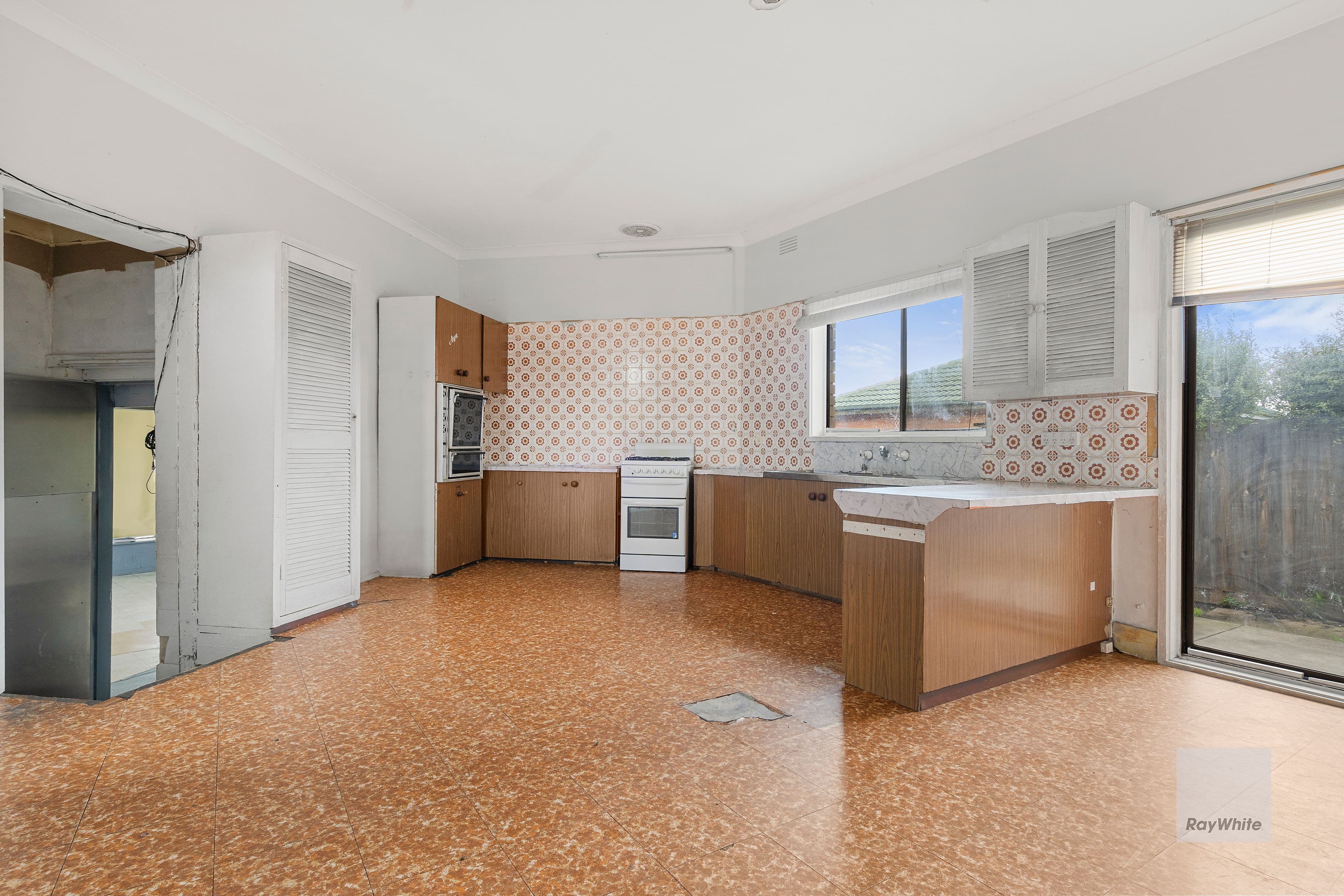 2 Neilsen Crescent, Bundoora VIC 3083, Bundoora - Thumbnail 8