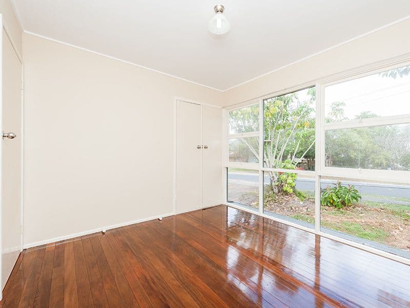 13 Brownvale Street, Logan Central QLD 4114, Logan Central - Thumbnail 7