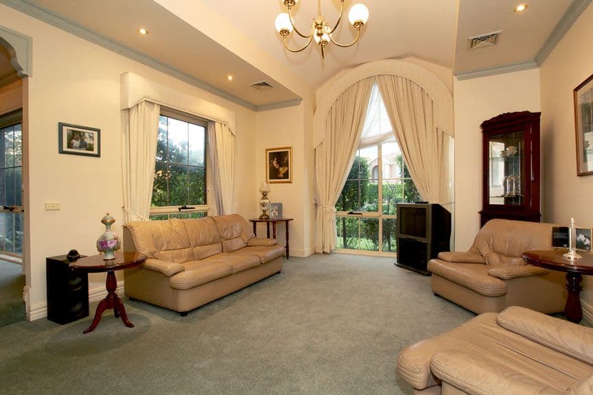 17 Jeanbart Court, WANTIRNA SOUTH VIC 3152, Wantirna South - Thumbnail 7