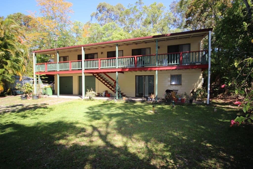 4 Leach Avenue, Landsborough QLD 4550, Landsborough - Image 1