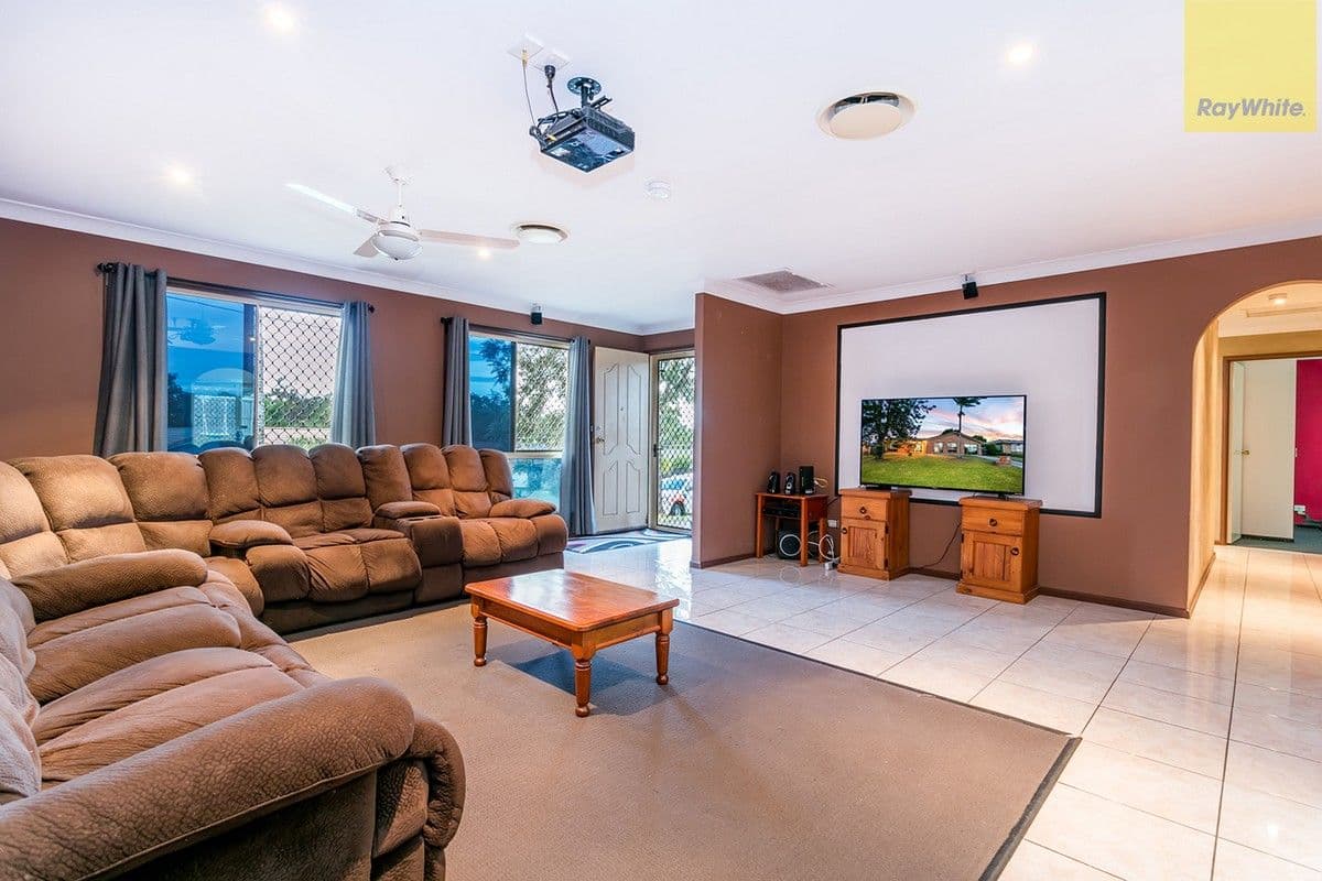 10 Titan Court, Boronia Heights QLD 4124, Boronia Heights - Thumbnail 2