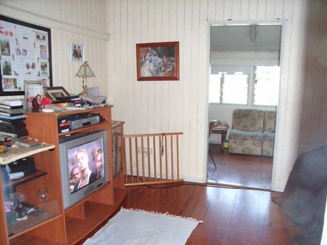 5 Queen Street, NORTH MACKAY QLD 4740, North Mackay - Thumbnail 2