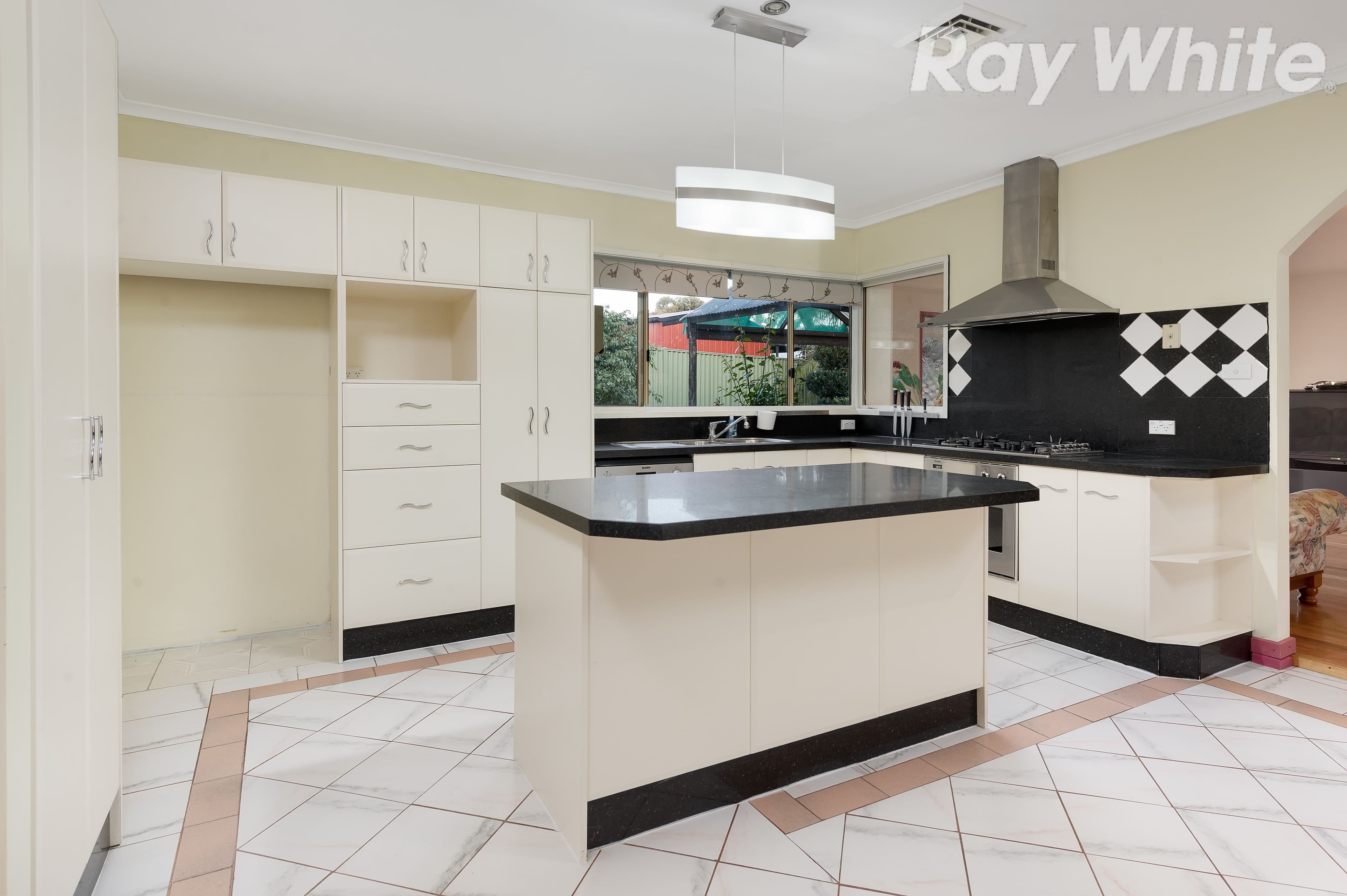 6 Henty Court, Mill Park VIC 3082, Mill Park - Thumbnail 3