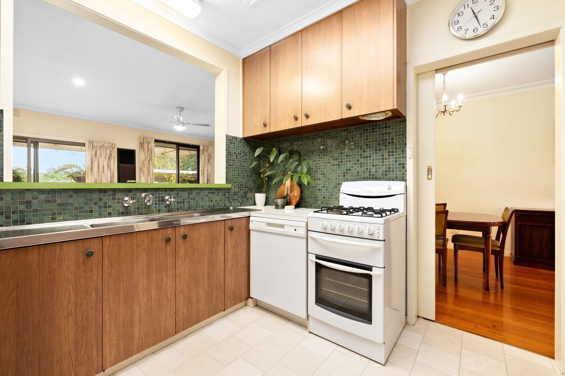 2 Josephine Avenue, Mount Waverley VIC 3149, Mount Waverley - Thumbnail 7