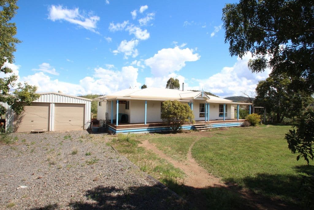 24 Cooks Road, Glencoe QLD 4352, Glencoe - Thumbnail 2