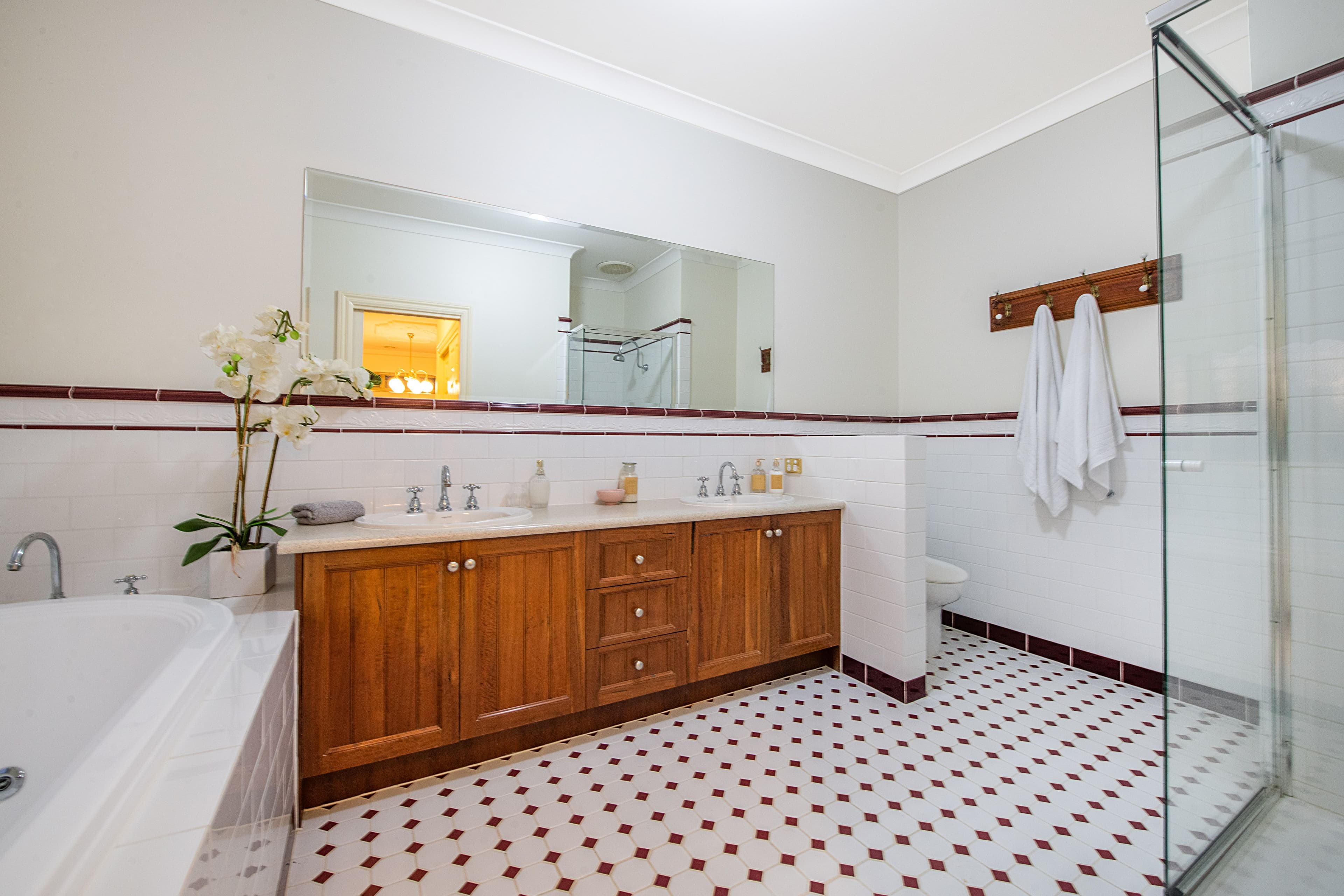 19 Hunter Street, Ferntree Gully VIC 3156, Ferntree Gully - Thumbnail 4