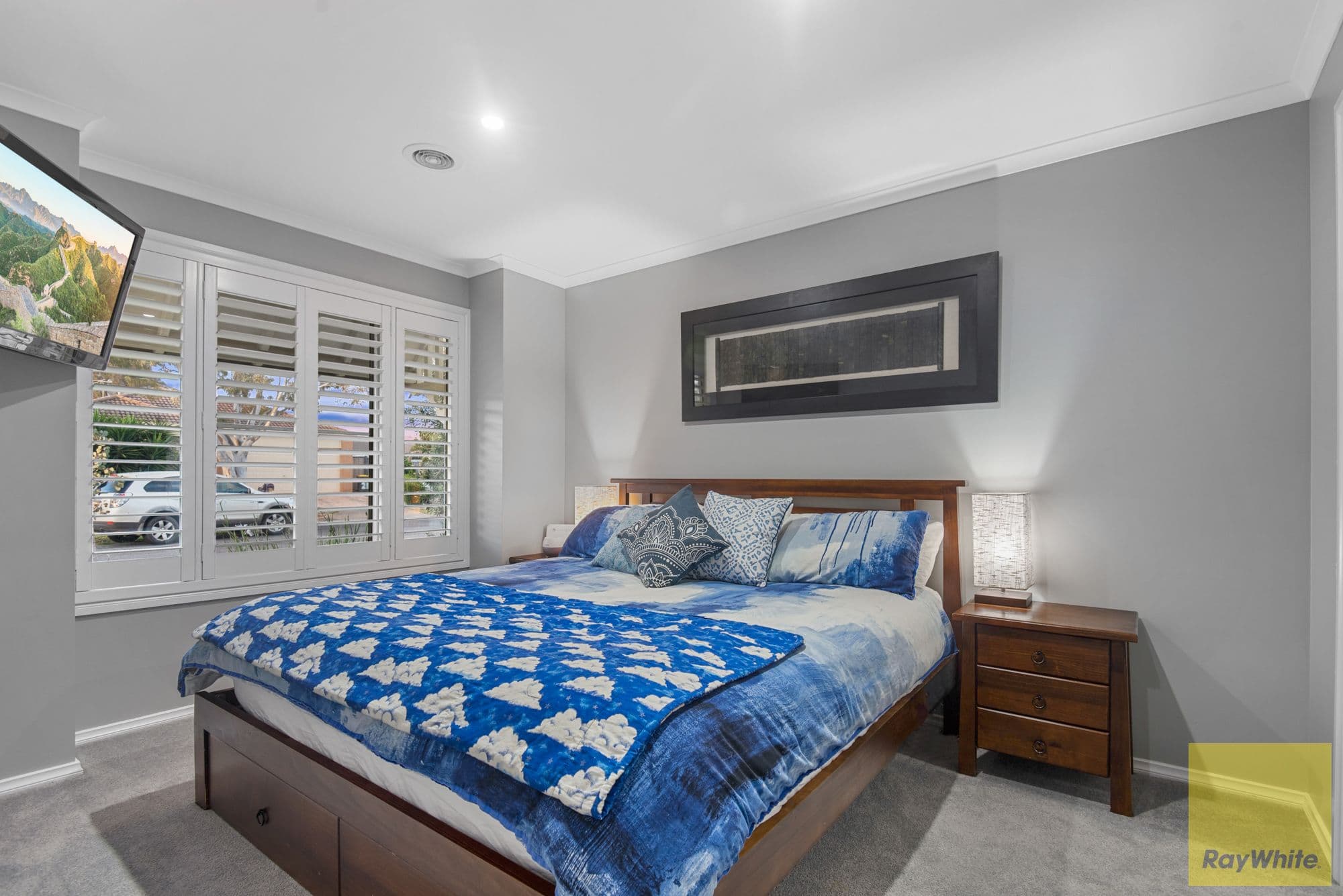 8 Hollows Circuit, Tarneit VIC 3029, Tarneit - Thumbnail 2