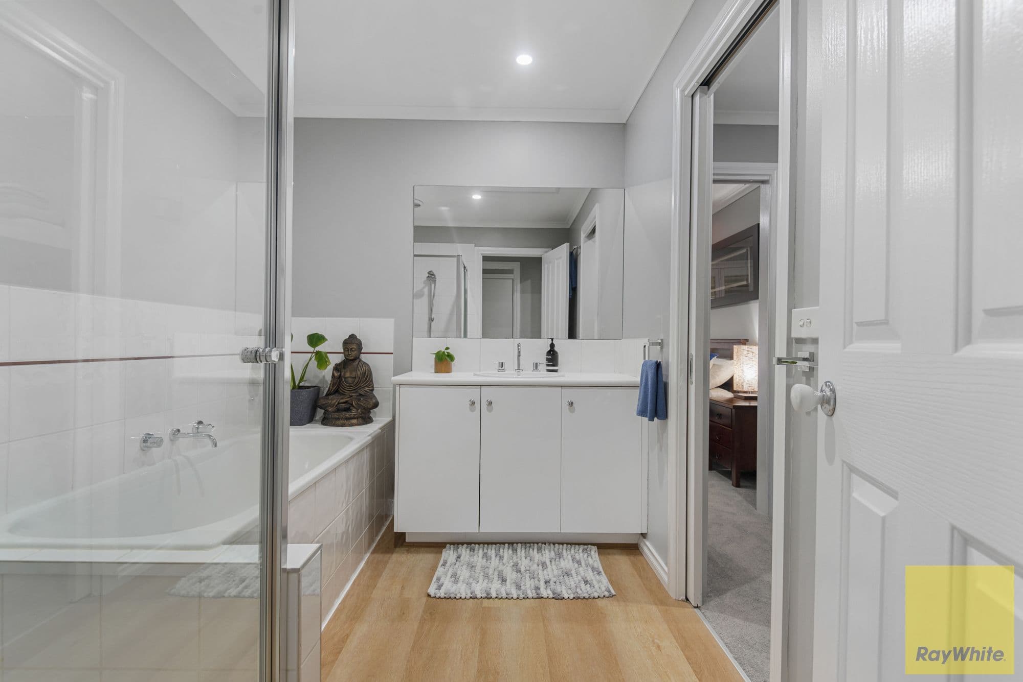 8 Hollows Circuit, Tarneit VIC 3029, Tarneit - Thumbnail 4