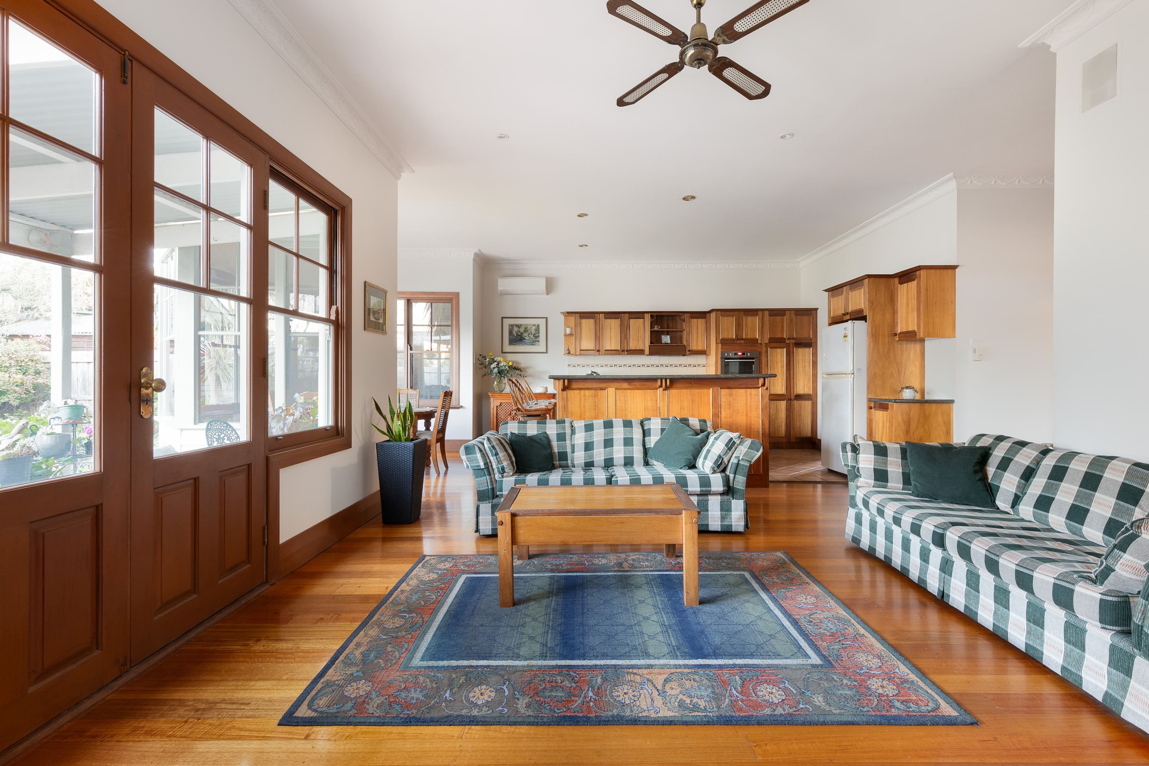 22 Civic Parade, Seaholme VIC 3018, Seaholme - Thumbnail 3