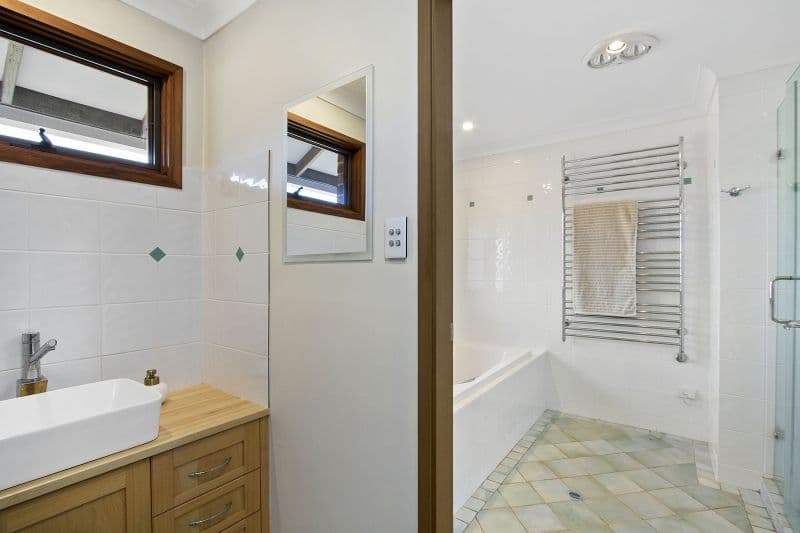 563 Hawkesbury Road, Winmalee - Thumbnail 6