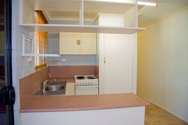 42 Gladys Street, KELSO QLD 4815, Kelso - Thumbnail 2