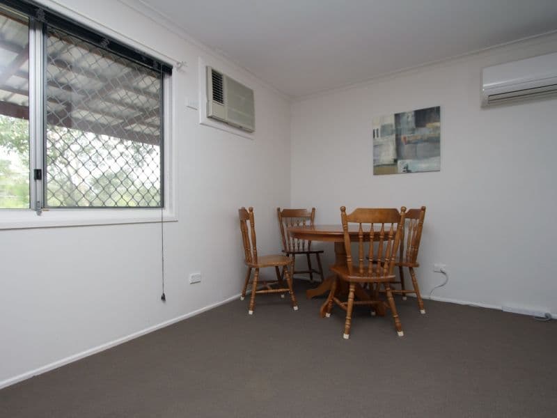 29 Strathallen Drive, BORONIA HEIGHTS QLD 4124, Boronia Heights - Thumbnail 3