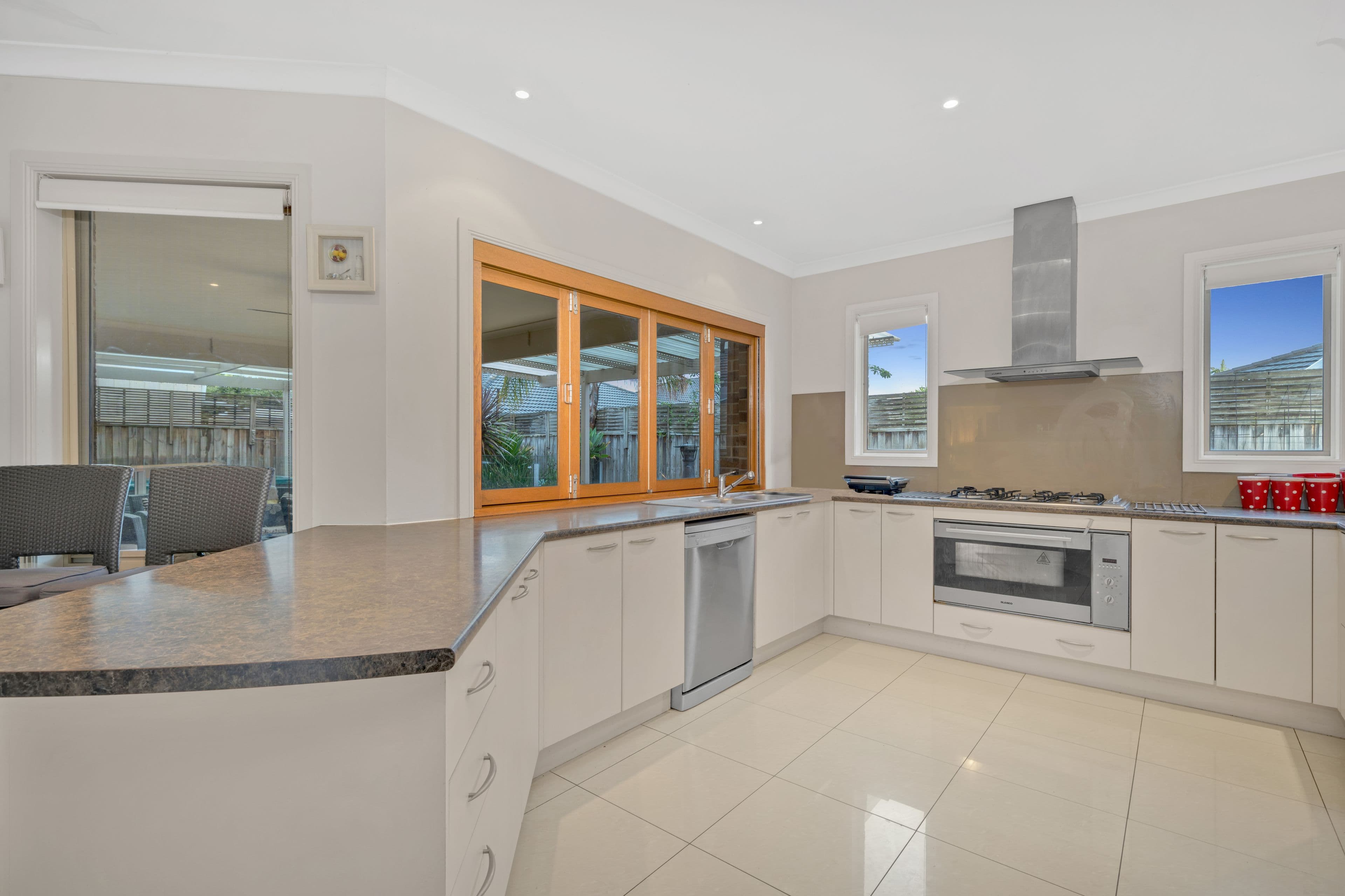 4 Bloomfield Drive, South Morang VIC 3752, South Morang - Thumbnail 4