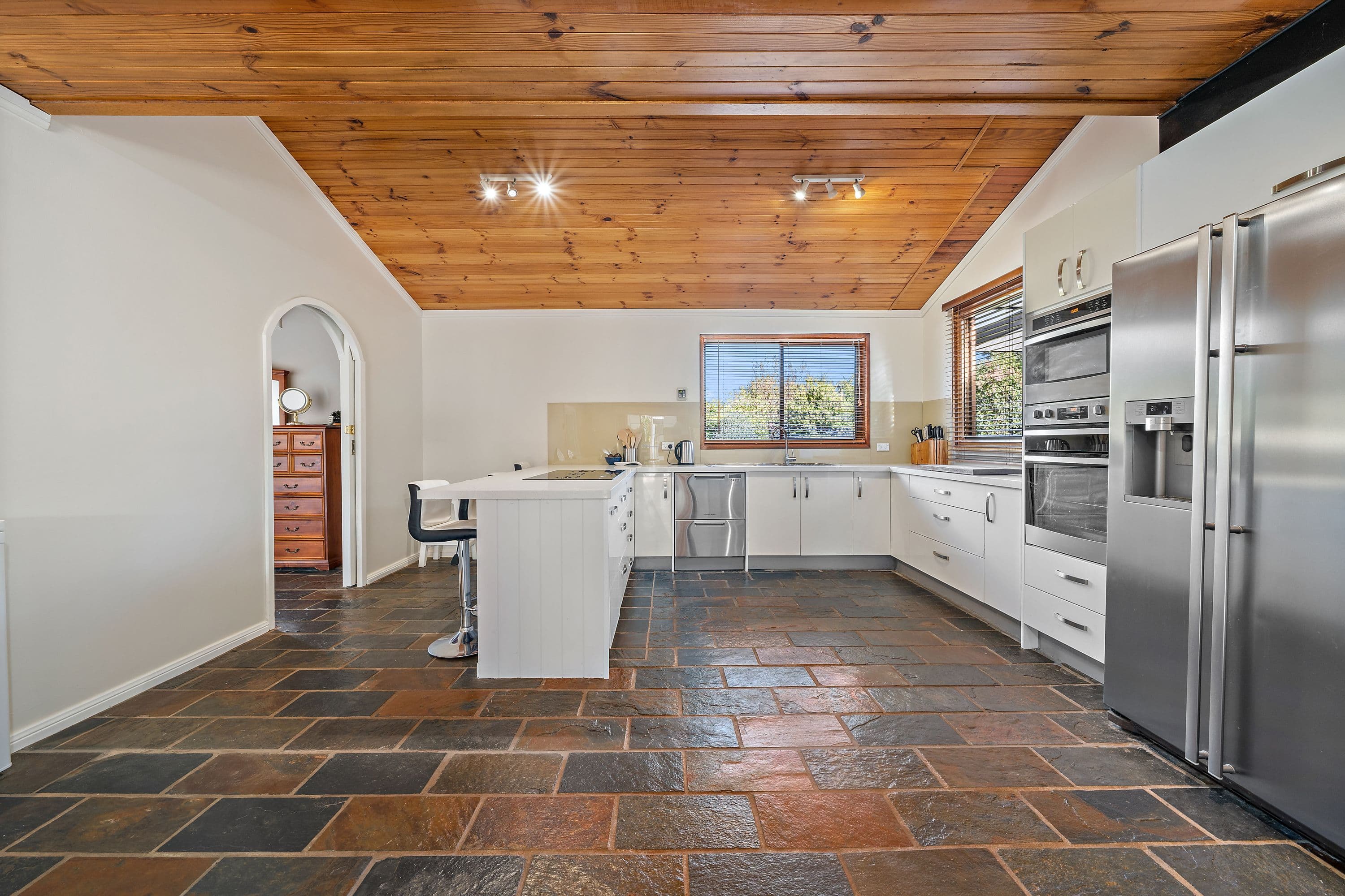 2 Joske Place, Latham ACT 2615, Latham - Thumbnail 5
