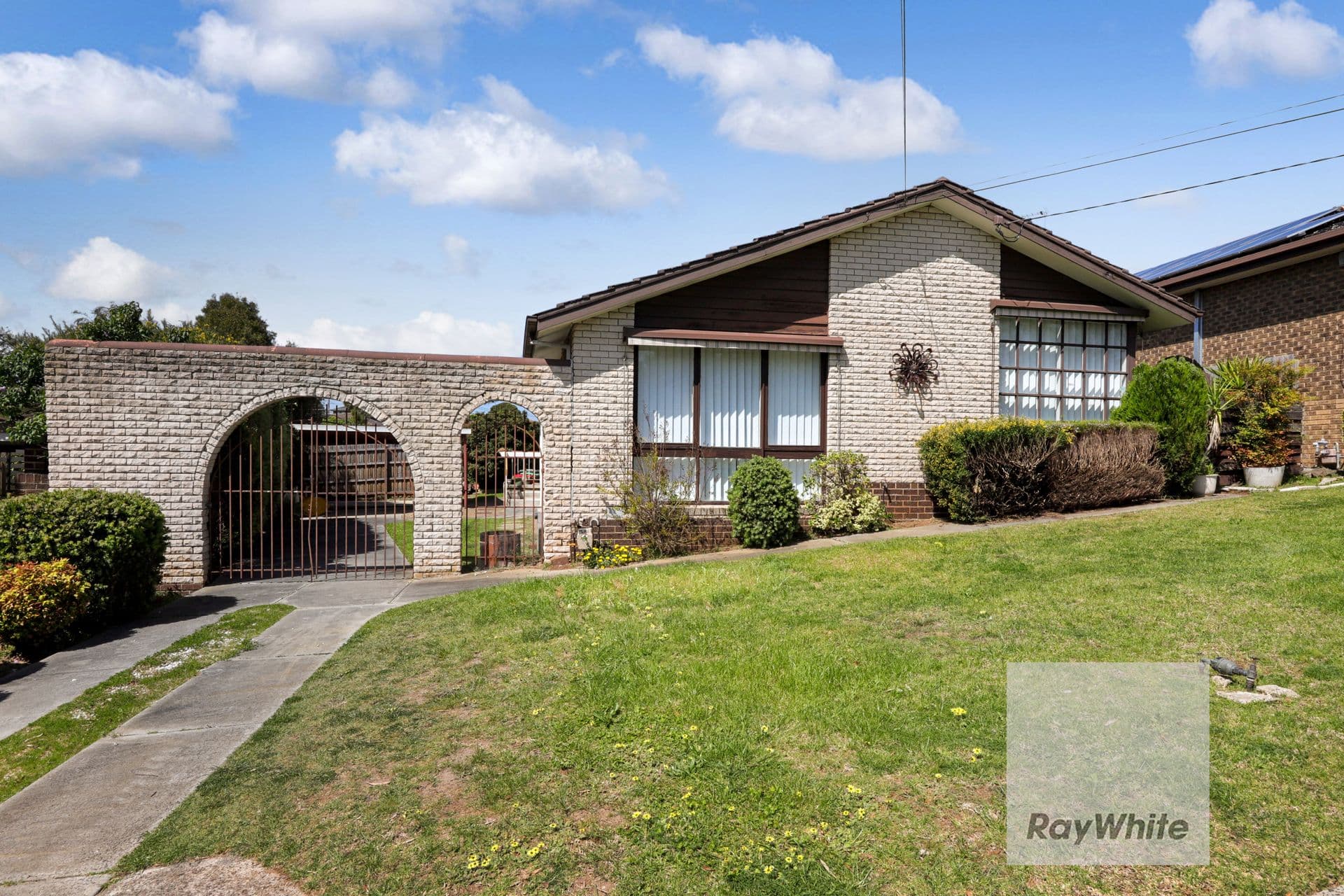 28 Beresford Crescent, Gladstone Park VIC 3043, Gladstone Park - Image 1