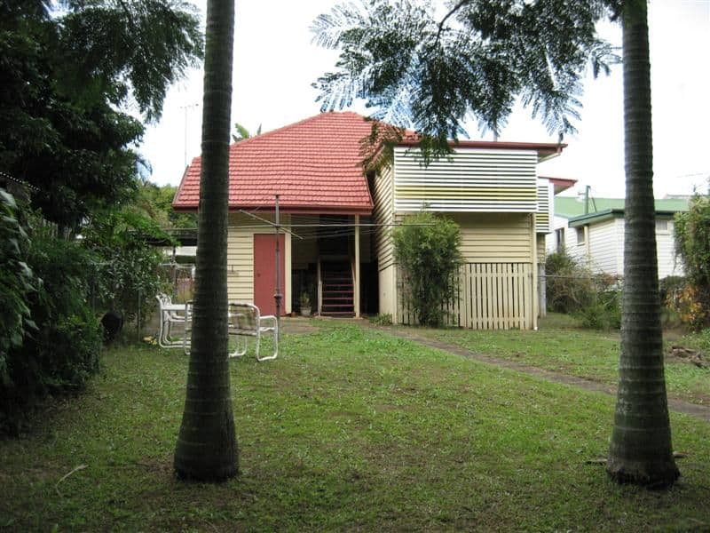 111 Walnut Street, WYNNUM QLD 4178, Wynnum - Thumbnail 4