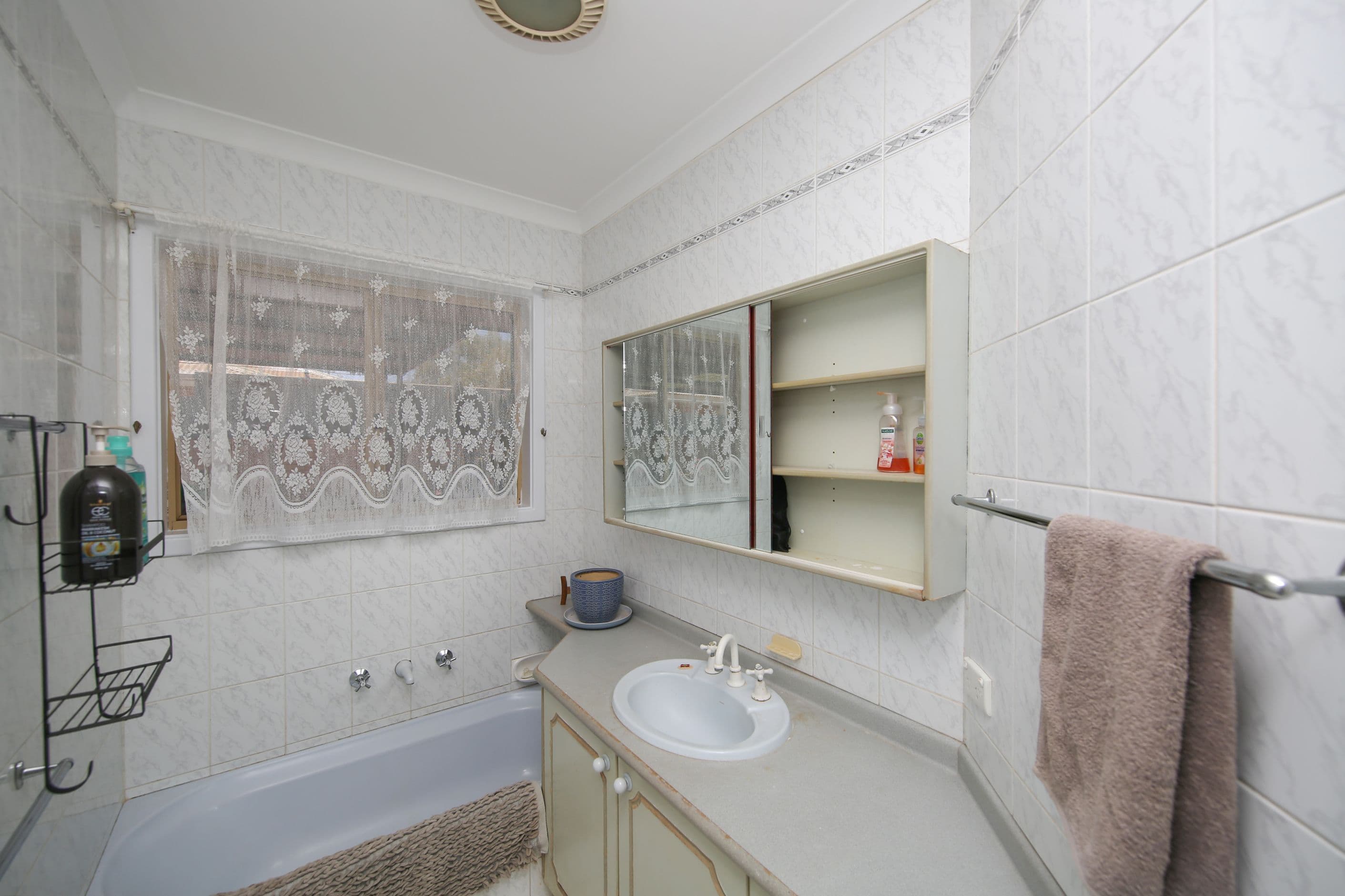 56 Gawthorne Drive, Millars Well WA 6714, Millars Well - Thumbnail 6