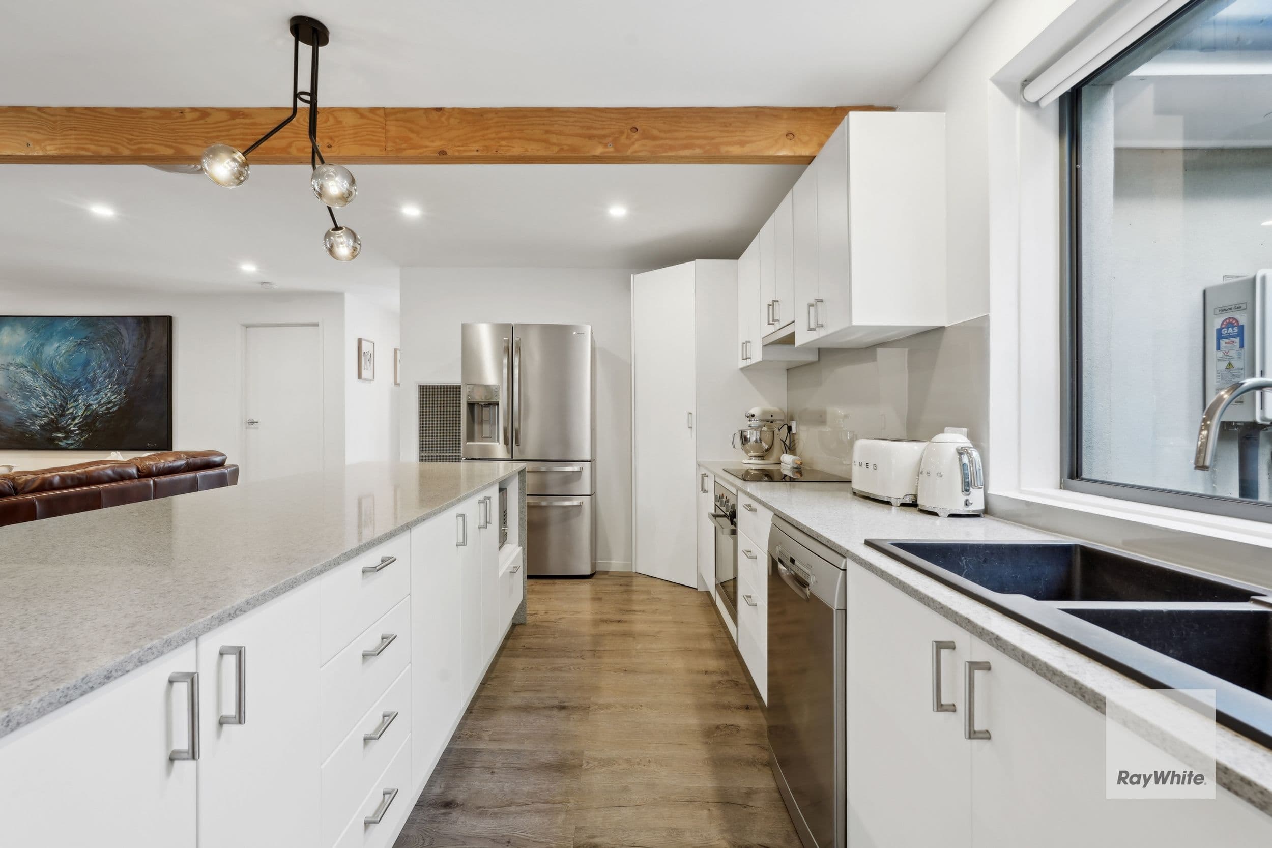 35 Shoalhaven Street, Werribee VIC 3030, Werribee - Thumbnail 3