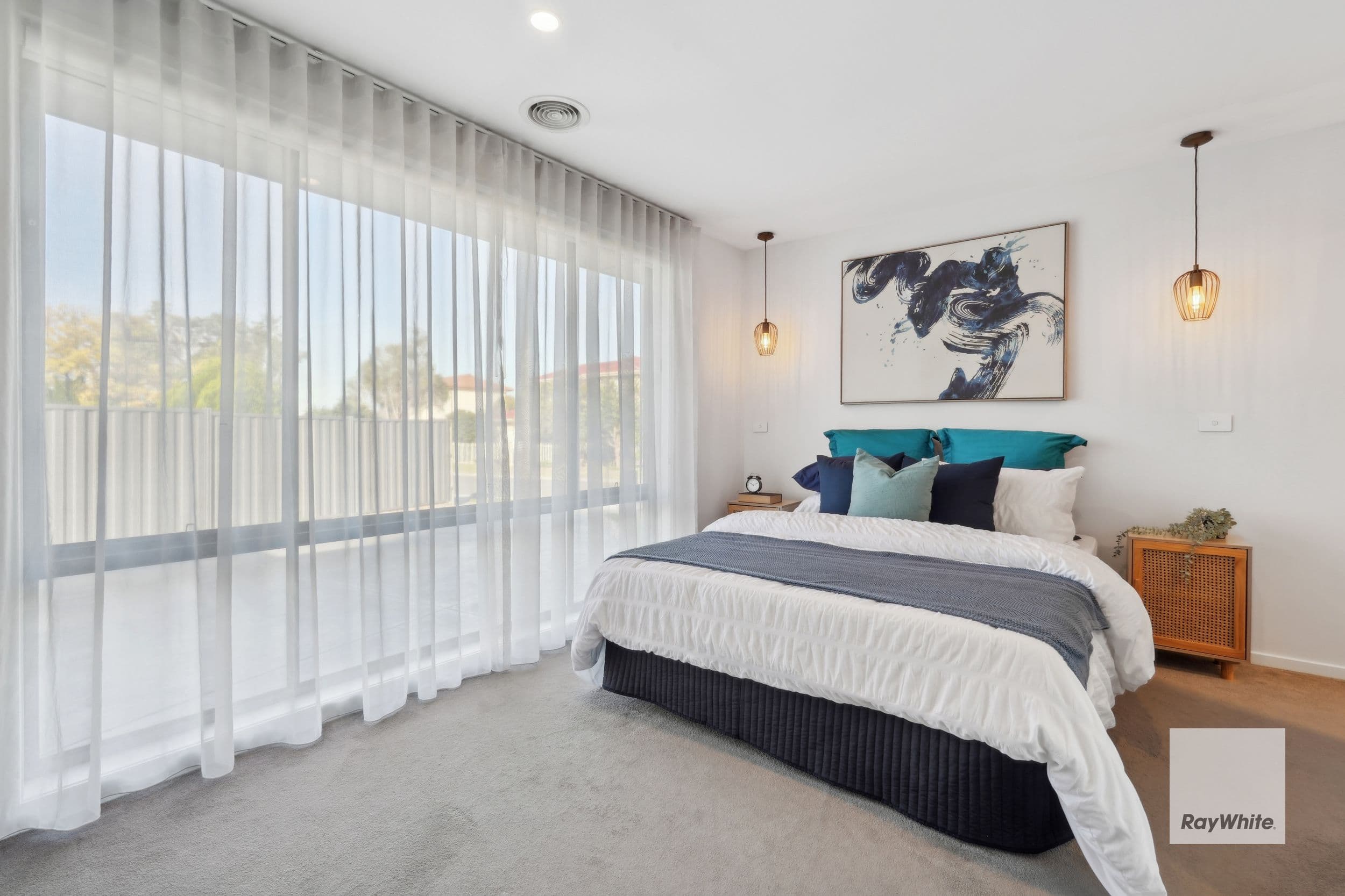 35 Shoalhaven Street, Werribee VIC 3030, Werribee - Thumbnail 8