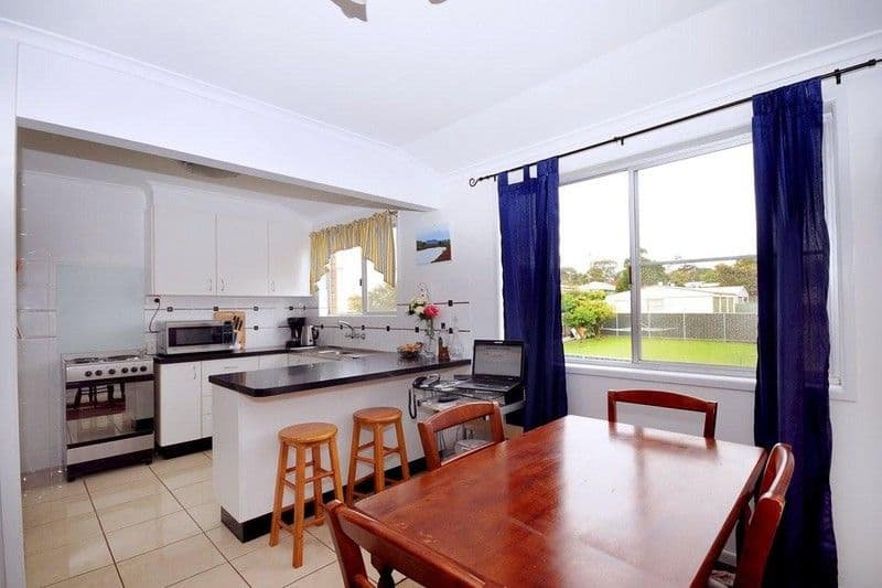128 Curzon Street, RANGEVILLE QLD 4350, Rangeville - Thumbnail 4