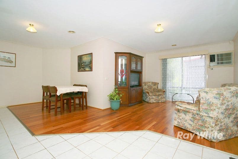 4 Pirita Place, CRANBOURNE WEST VIC 3977, Cranbourne West - Thumbnail 5