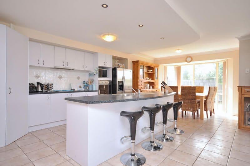 10 Calista Crescent, BRACKEN RIDGE QLD 4017, Bracken Ridge - Thumbnail 2