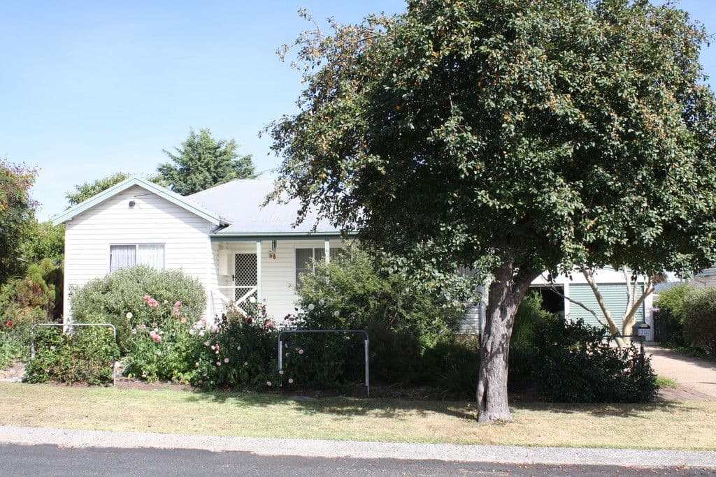 Glen Innes NSW 2370, Glen Innes - Image 1