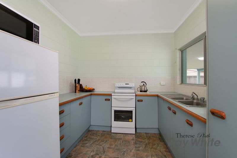 16 Friendship Street, BENTLEY PARK QLD 4869, Bentley Park - Thumbnail 3