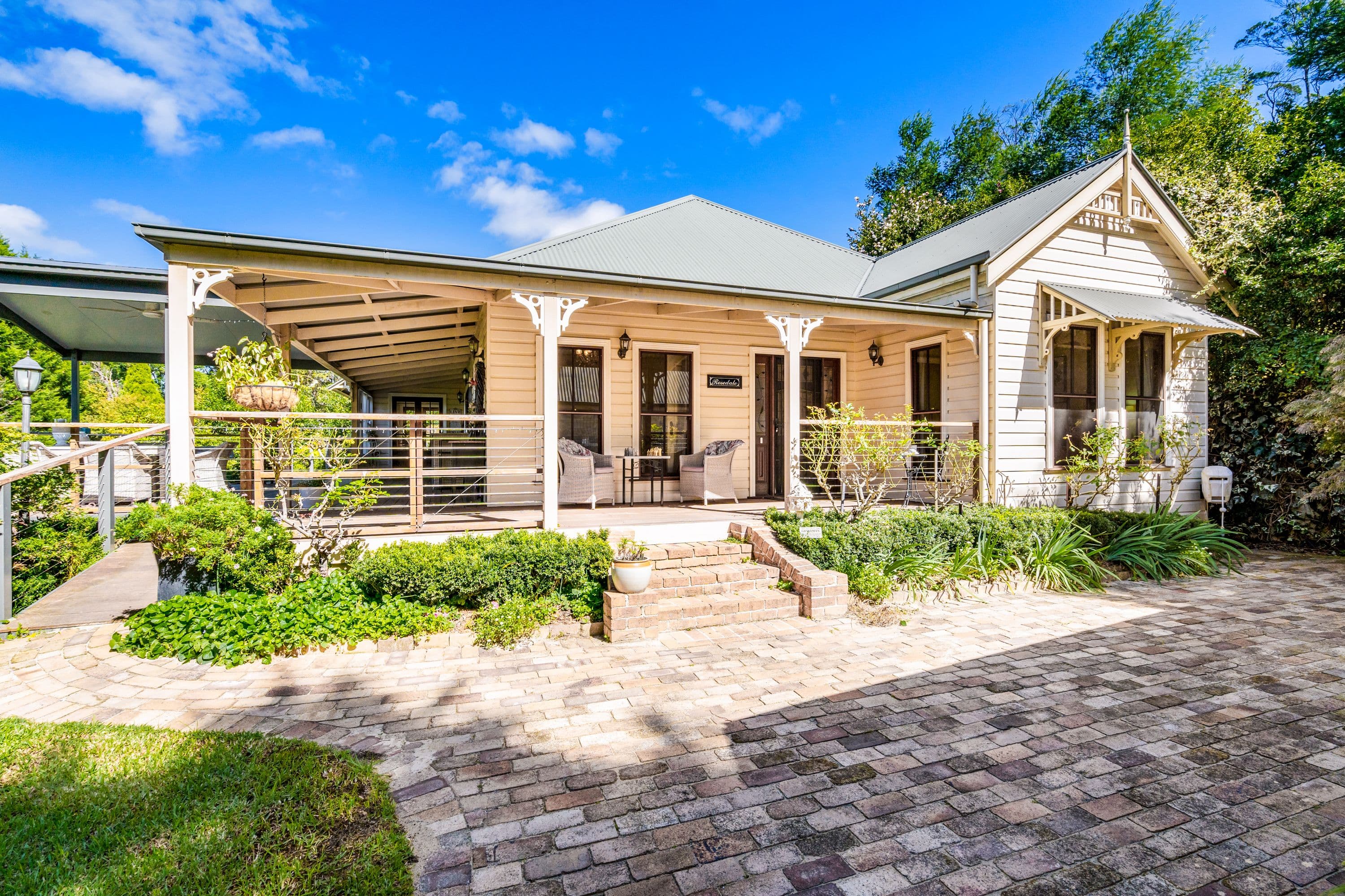 11 Pecks Road, Kurrajong Heights NSW 2758, Kurrajong Heights - Image 1
