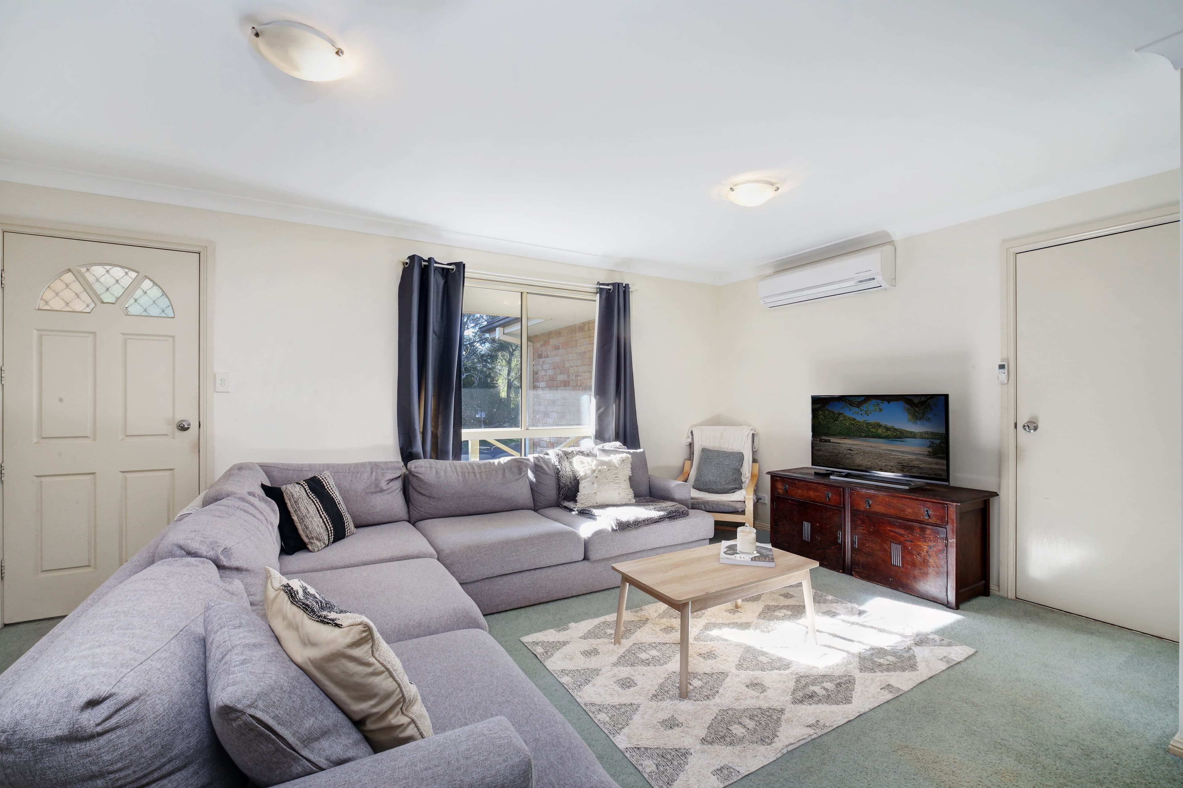 Units 1 & 2/92B Kincumber Crescent, DAVISTOWN NSW 2251, Davistown - Thumbnail 2