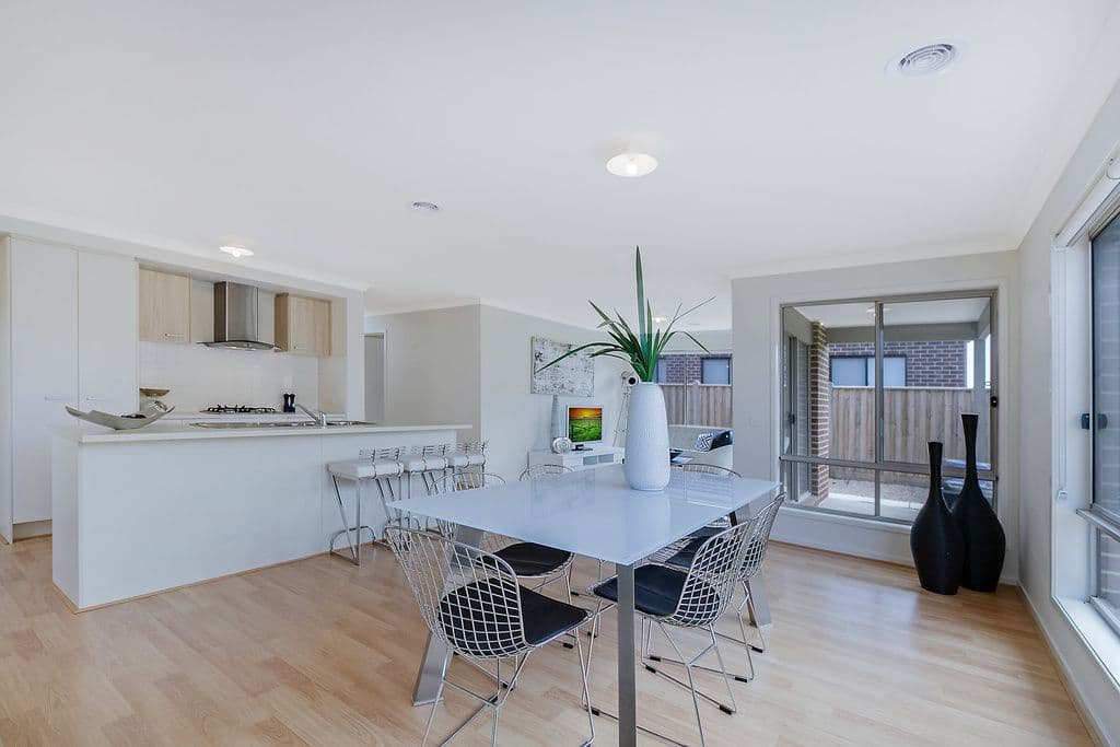19 Beresford Road, Epping VIC 3076, Epping - Thumbnail 2