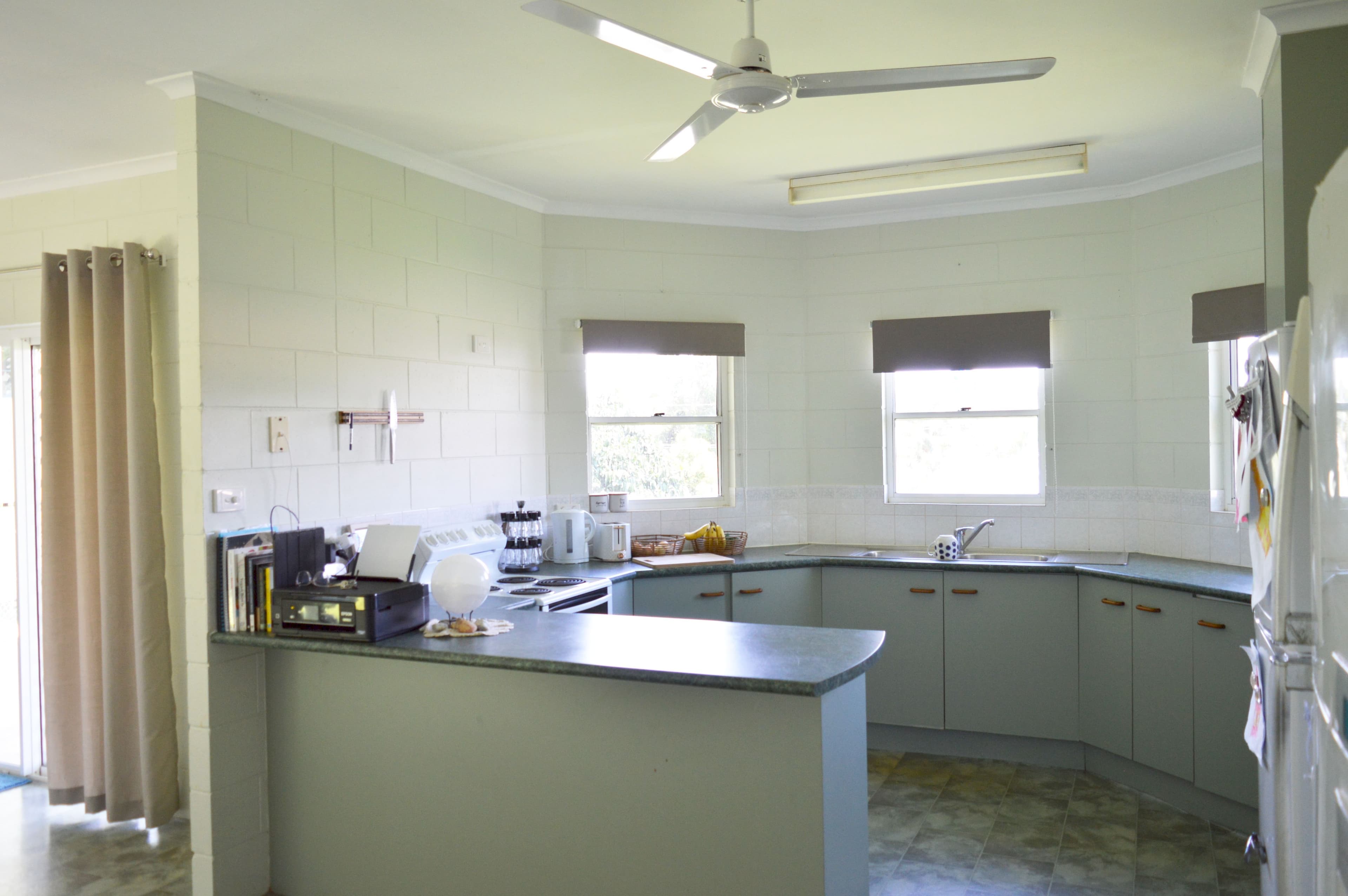 6 Endeavour Avenue, Mission Beach QLD 4852, Mission Beach - Thumbnail 2