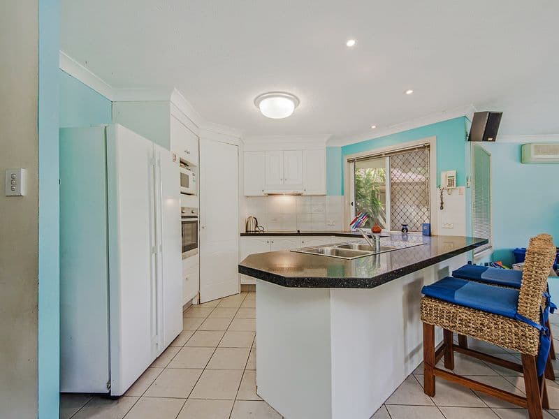 27 Ron Penhaligon Way, ROBINA QLD 4226, Robina - Thumbnail 5