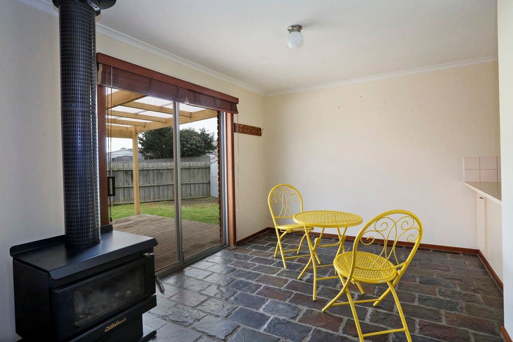 31 Carawatha Avenue, Clifton Springs VIC 3222, Clifton Springs - Thumbnail 3