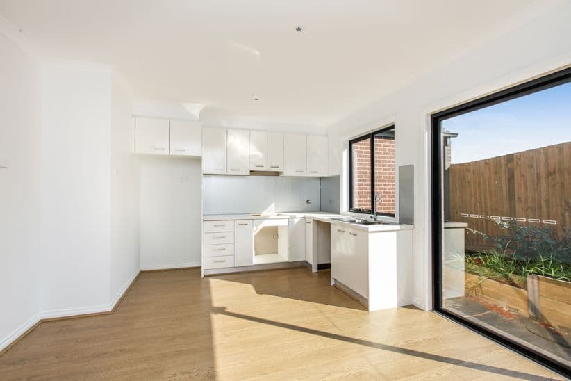 20 Purinuan Road, Reservoir VIC 3073, Reservoir - Thumbnail 4
