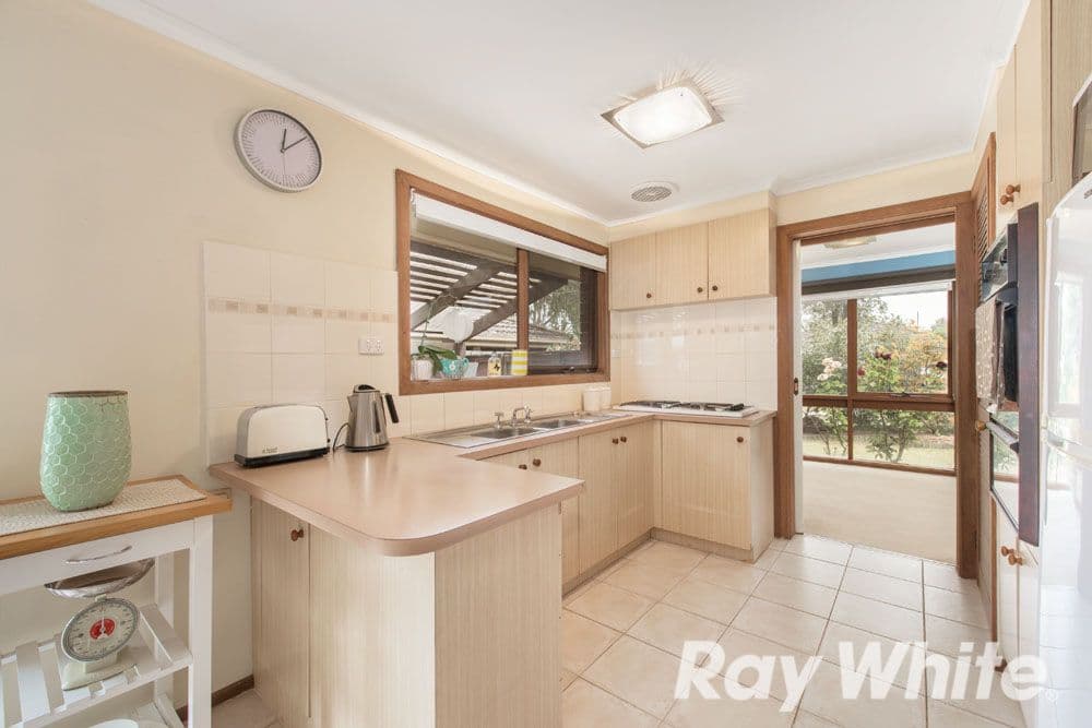 23 Wattle Drive, Watsonia VIC 3087, Watsonia - Thumbnail 3