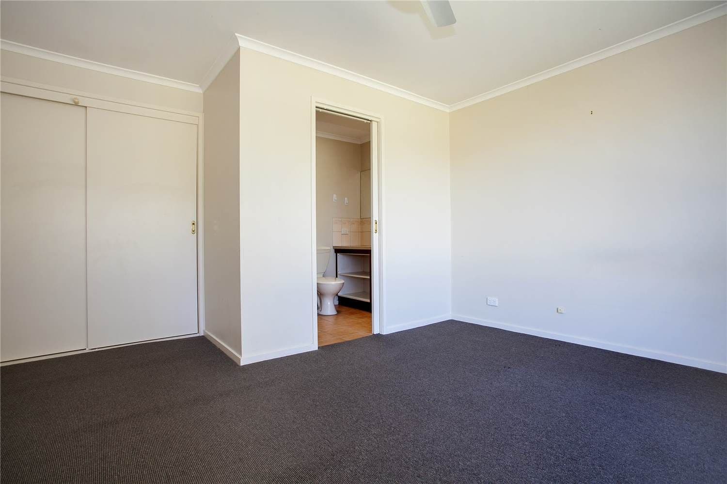 16 Cameron Crescent, LARA VIC 3212, Lara - Thumbnail 5