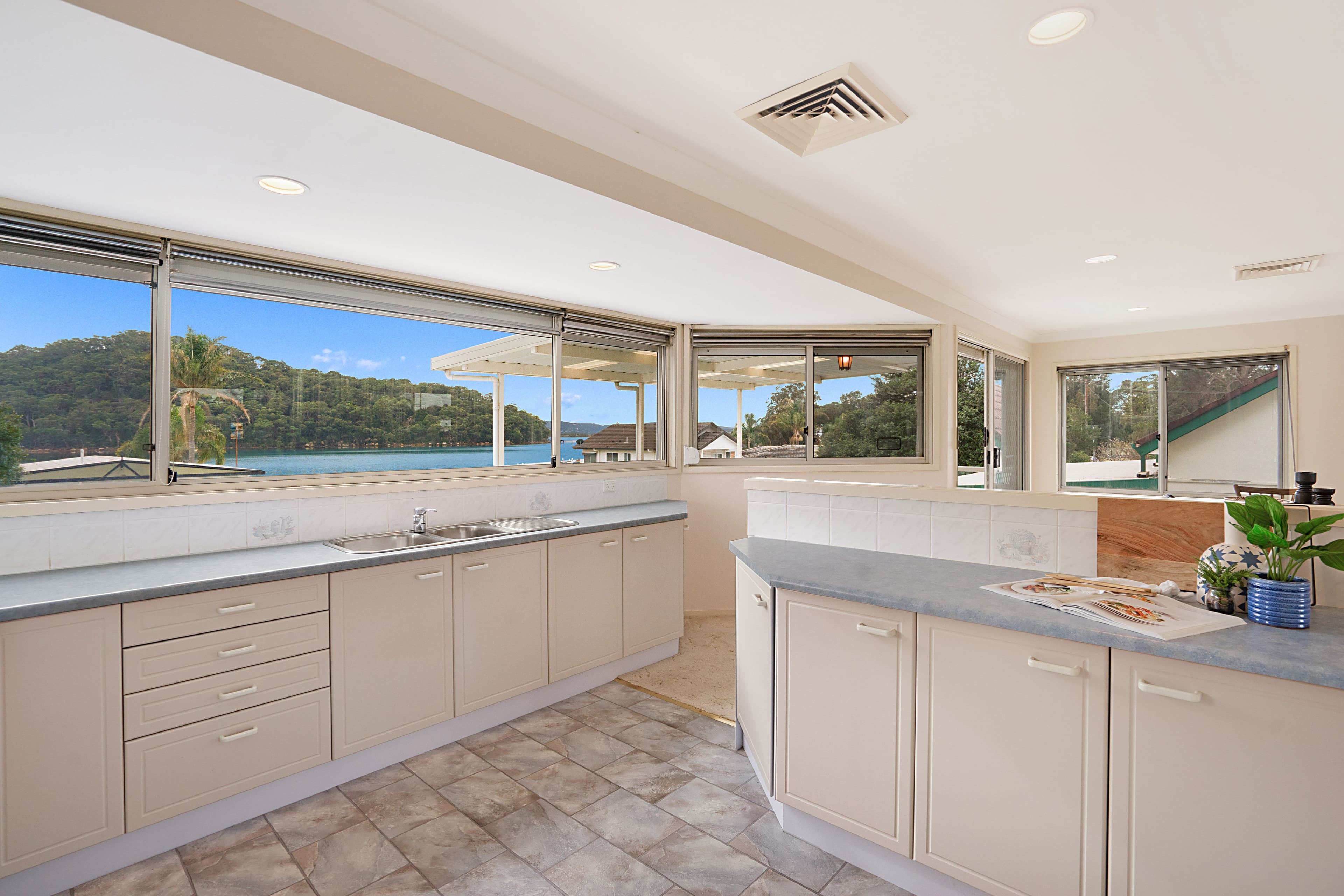 43 Waterview Street, Woy Woy NSW 2256, Woy Woy - Thumbnail 3