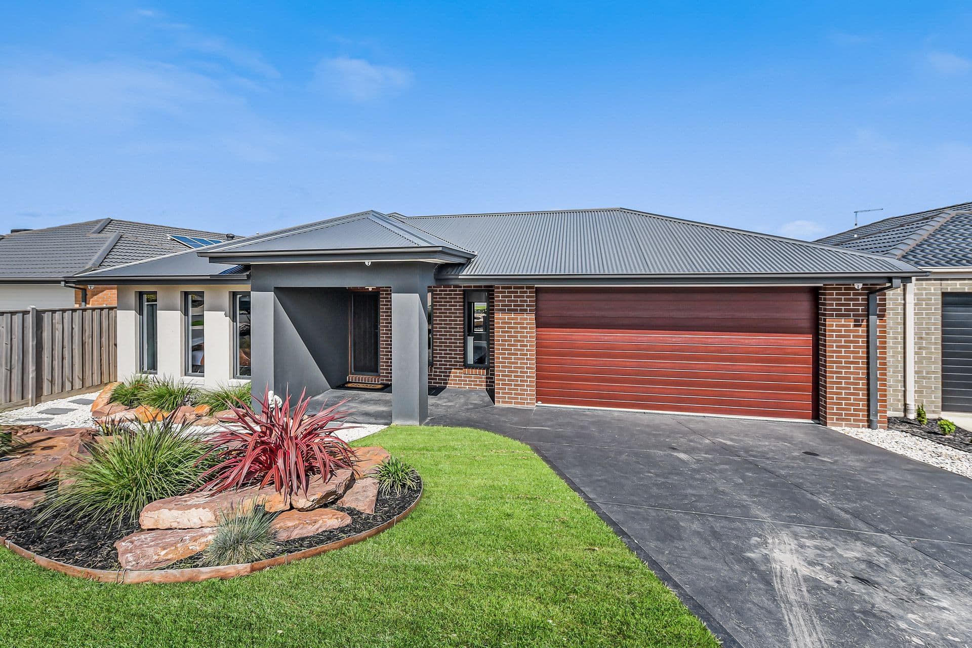 29 Meadowlea Crescent, Pakenham VIC 3810, Pakenham - Thumbnail 3