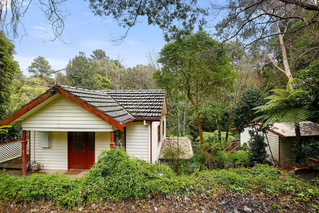 17-19 Aqueduct Avenue,, Mount Evelyn VIC 3796, Mount Evelyn - Thumbnail 2