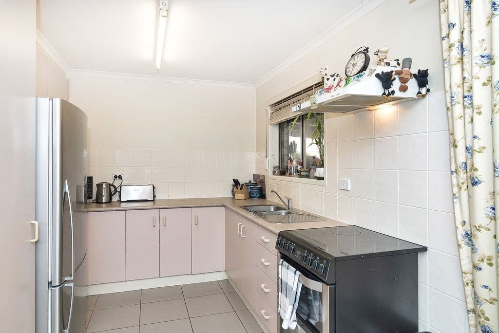 10 Gladstone Street, Wyreema QLD 4352, Wyreema - Thumbnail 4