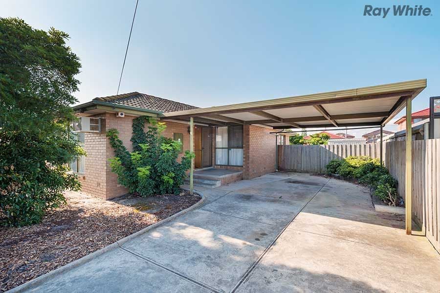 40 Pottenger Way, St Albans VIC 3021, St Albans - Image 1